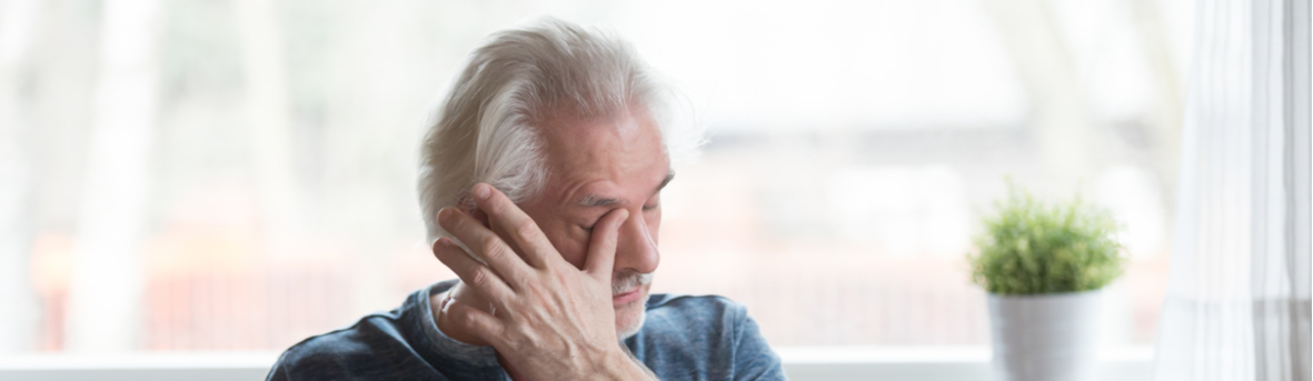 Wat kun je doen aan branderige ogen. Oorzaken en behandeling van branderige ogen. Prikkende ogen